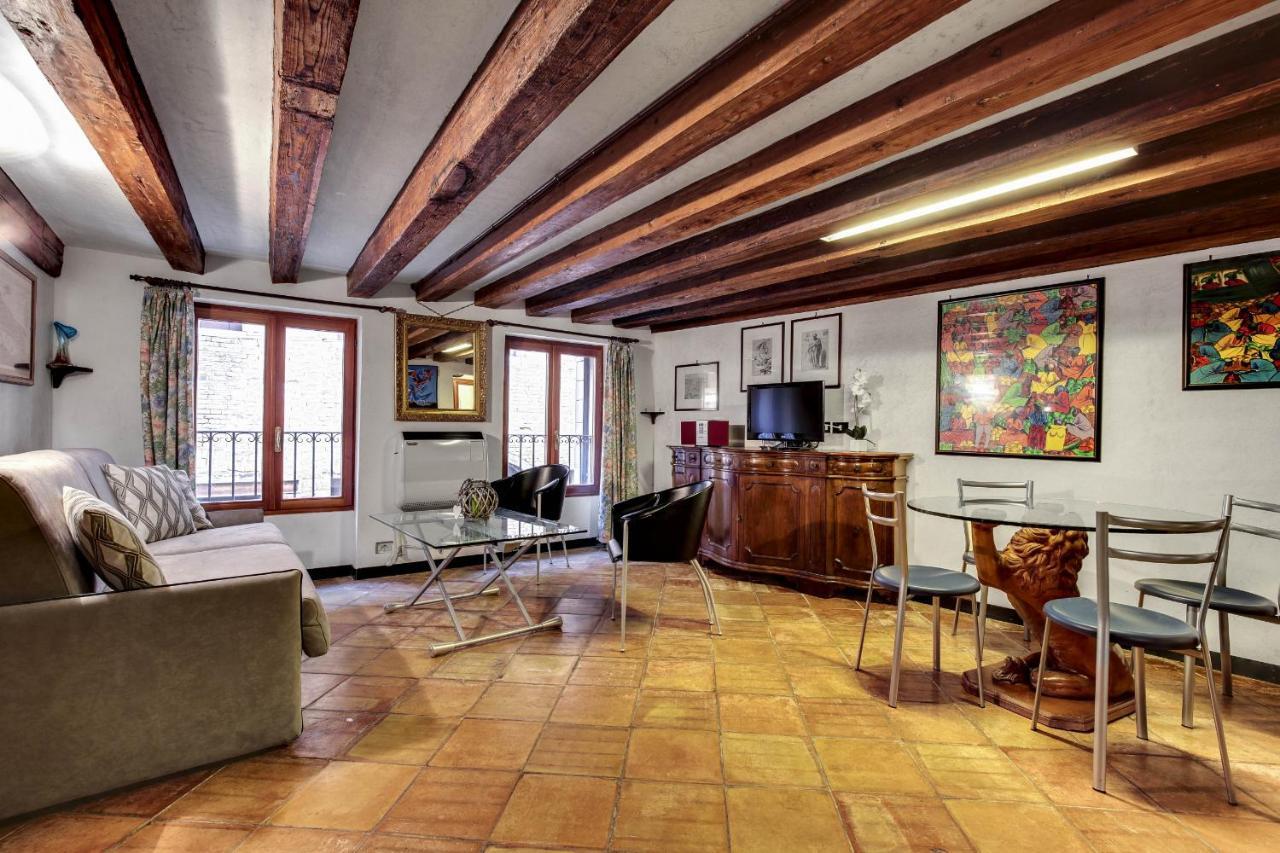 Canal View Suite In Rialto By Wonderful Italy Veneţia Exterior foto