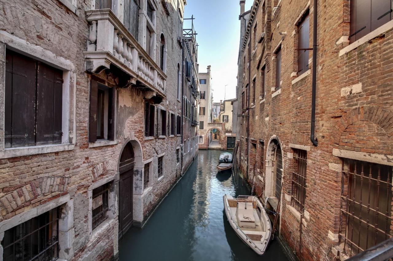Canal View Suite In Rialto By Wonderful Italy Veneţia Exterior foto