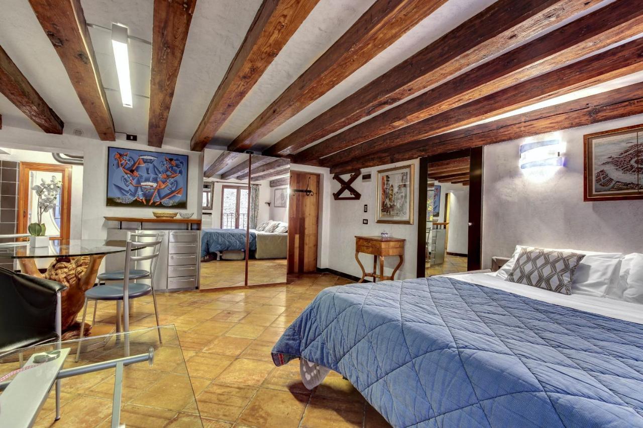Canal View Suite In Rialto By Wonderful Italy Veneţia Exterior foto