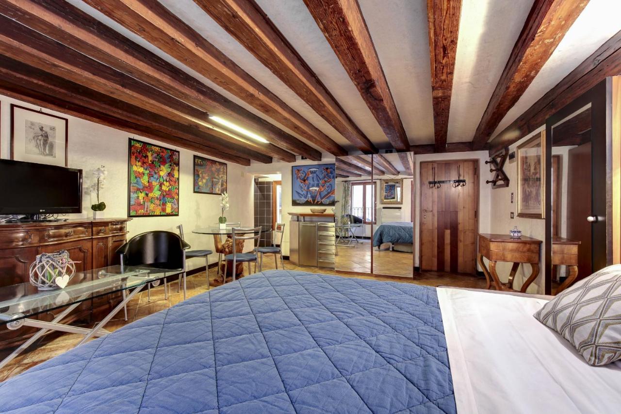 Canal View Suite In Rialto By Wonderful Italy Veneţia Exterior foto