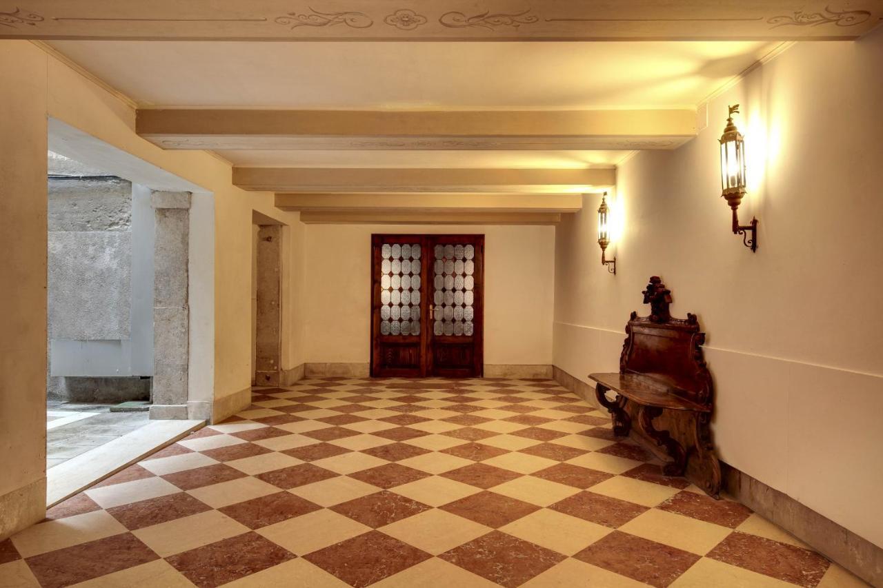 Canal View Suite In Rialto By Wonderful Italy Veneţia Exterior foto
