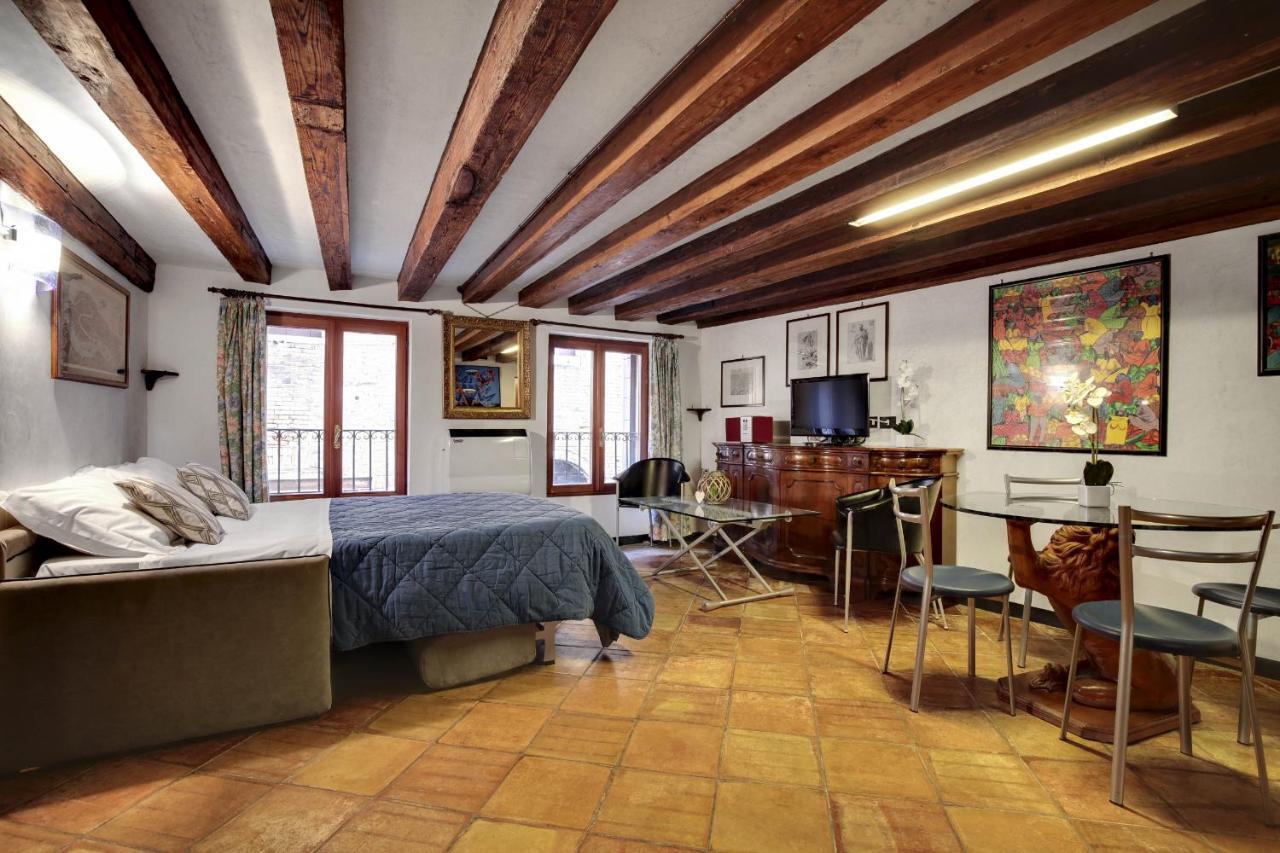 Canal View Suite In Rialto By Wonderful Italy Veneţia Exterior foto